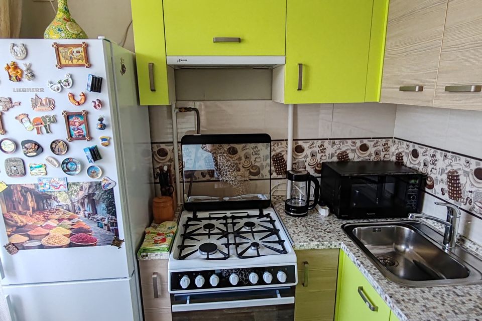 Продаётся 3-комнатная квартира, 62.7 м²
