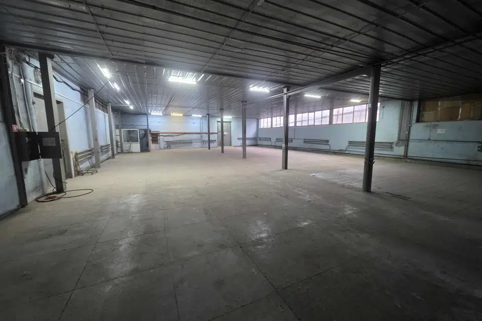 Сдаётся помещение своб. назначения, 1500 м²