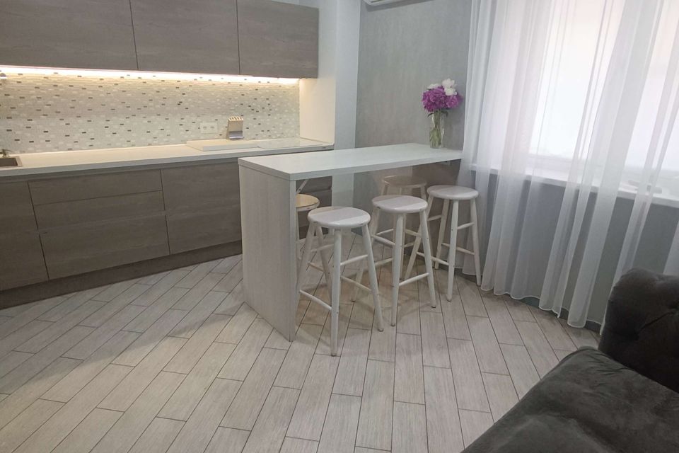 Продаётся 3-комнатная квартира, 87 м²