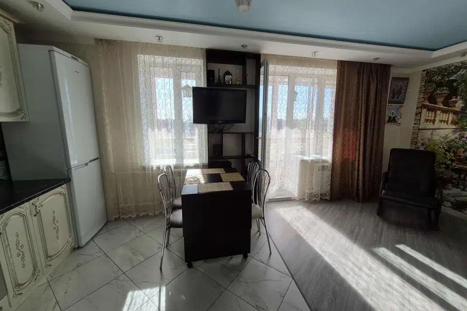 Продаётся 2-комнатная квартира, 58.6 м²