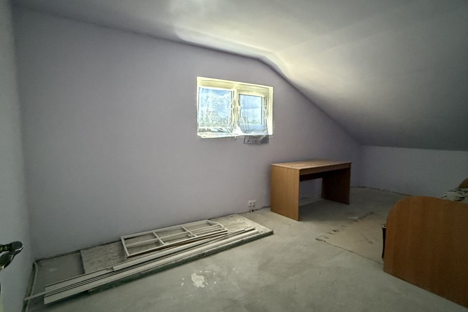 Продаётся 2-этажный дом, 200 м²