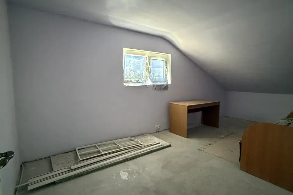 Продаётся 2-этажный дом, 200 м²
