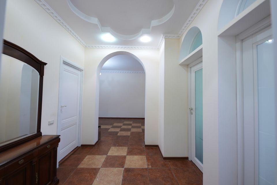 Продаётся 4-комнатная квартира, 118 м²