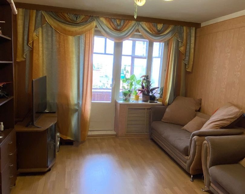 Продаётся 3-комнатная квартира, 66.7 м²