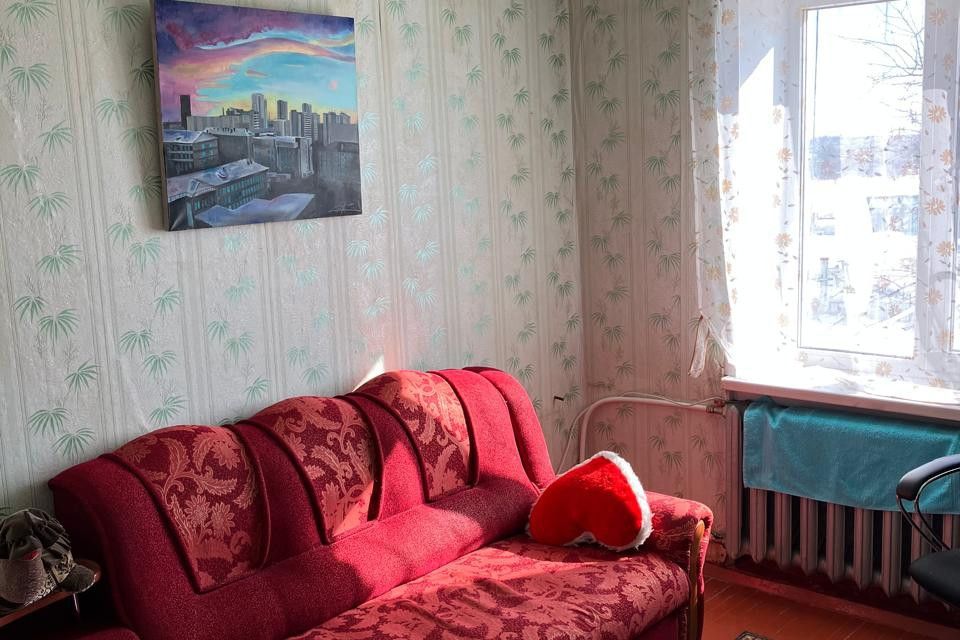 Продаётся 3-комнатная квартира, 55.8 м²