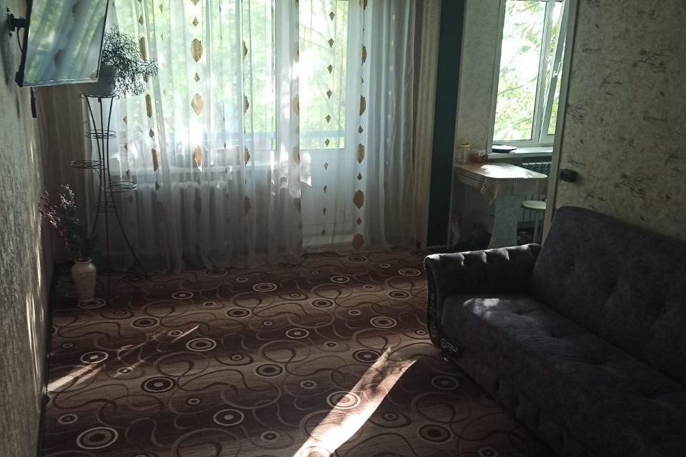 Продаётся 3-комнатная квартира, 61.6 м²