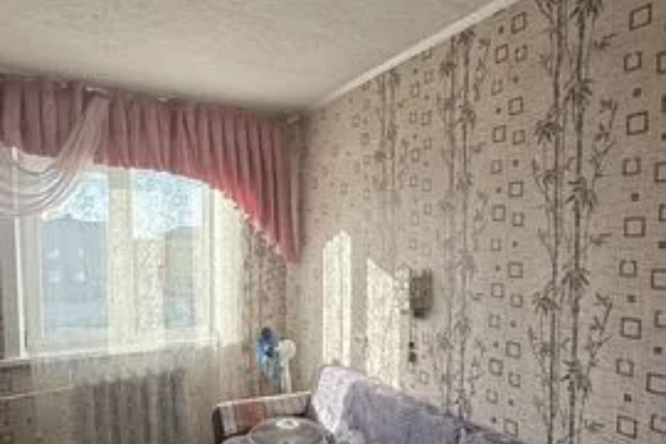 Продаётся 3-комнатная квартира, 59.5 м²