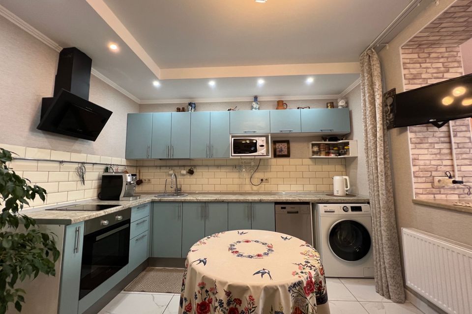 Продаётся 1-комнатная квартира, 46.2 м²