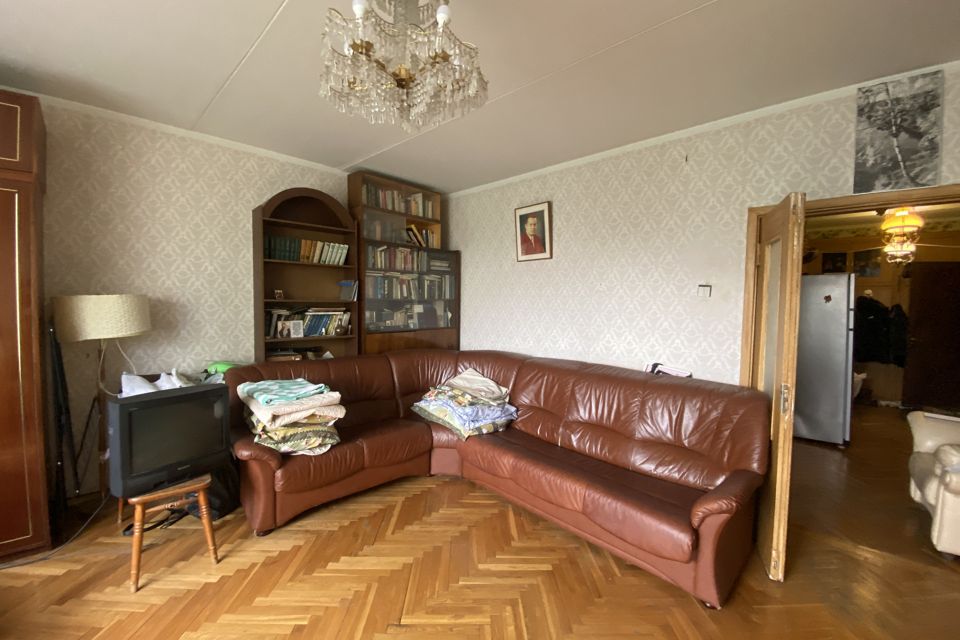 Продаётся 2-комнатная квартира, 81.9 м²