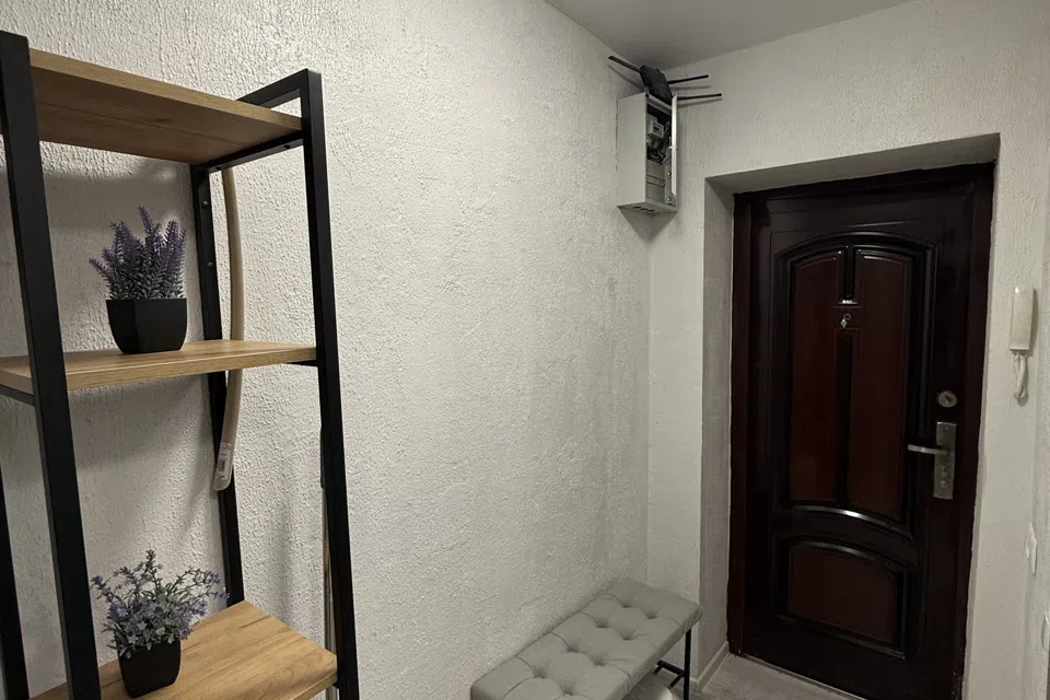Продаётся 3-комнатная квартира, 46 м²