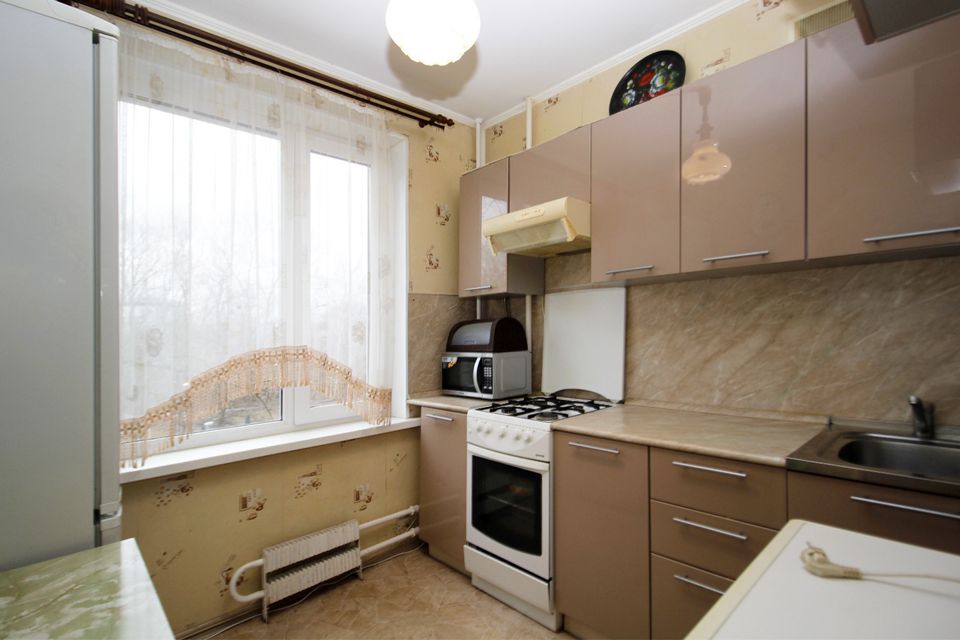 Продаётся 3-комнатная квартира, 60.5 м²