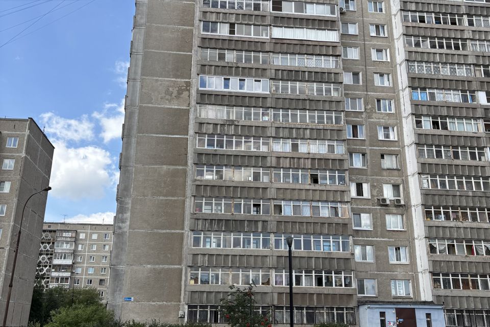 Продаётся 3-комнатная квартира, 64.8 м²