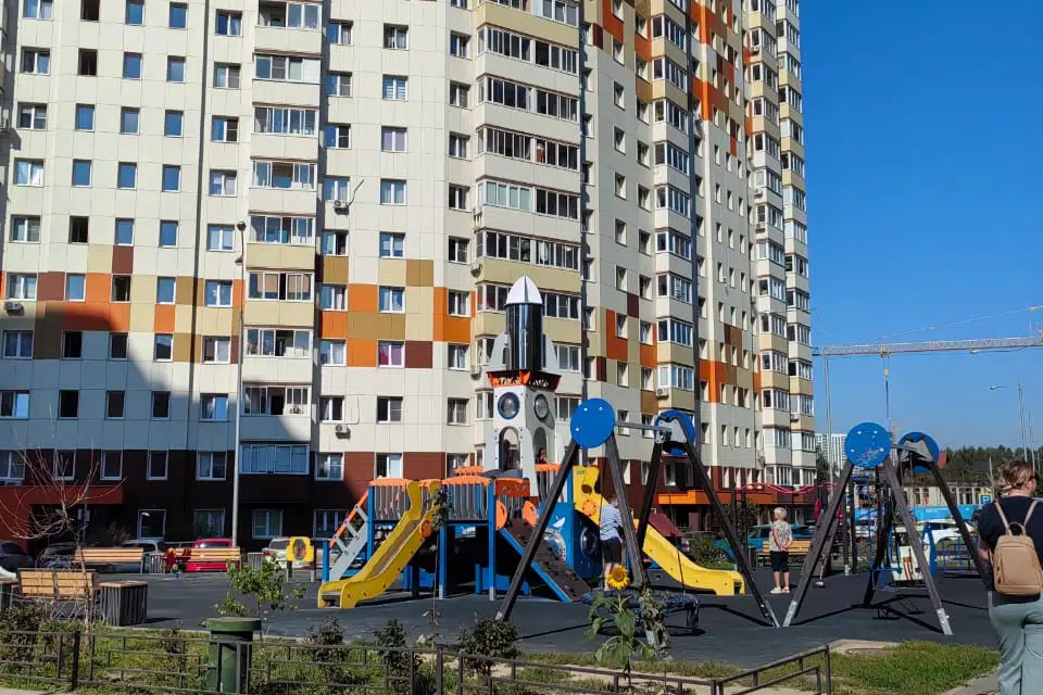 Продаётся 2-комнатная квартира, 55.6 м²