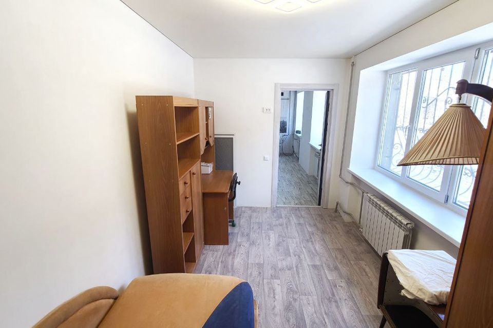 Продаётся 3-комнатная квартира, 49 м²