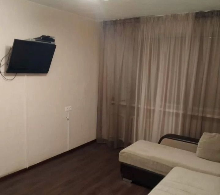 Продаётся 2-комнатная квартира, 43.6 м²