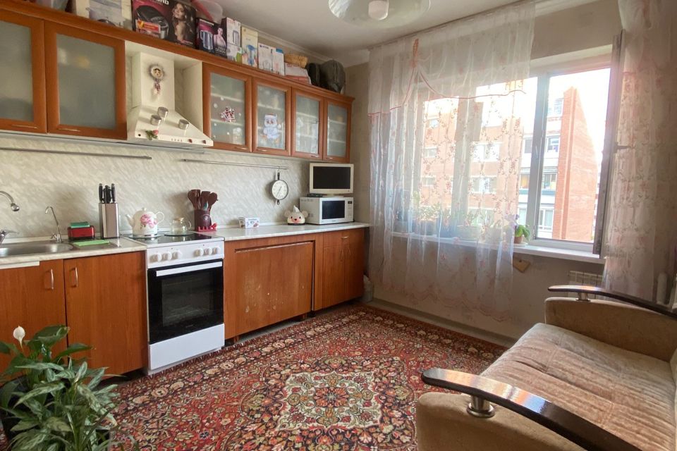 Продаётся 1-комнатная квартира, 46 м²