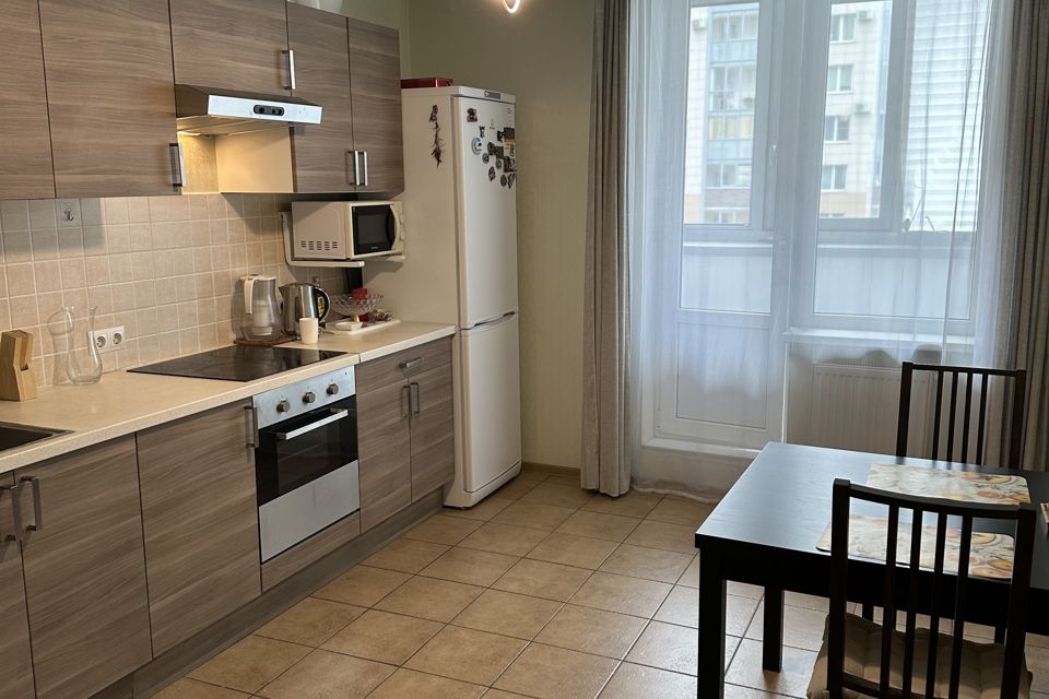 Продаётся 2-комнатная квартира, 67.3 м²