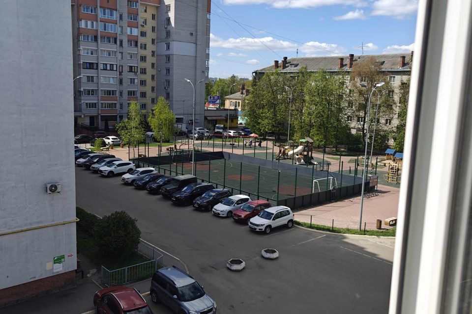 Продаётся 3-комнатная квартира, 61.6 м²