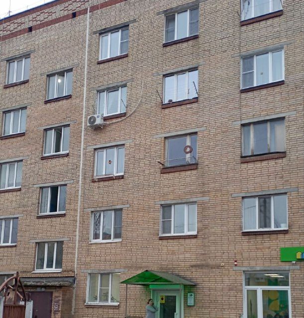 Продаётся комната в 5-комн. квартире, 13.4 м²