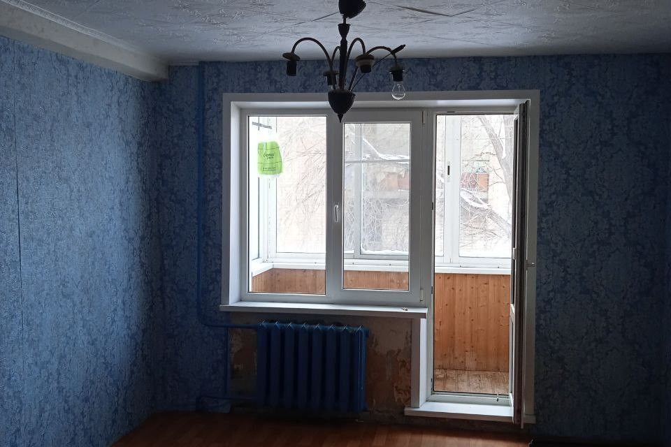 Продаётся 4-комнатная квартира, 58 м²