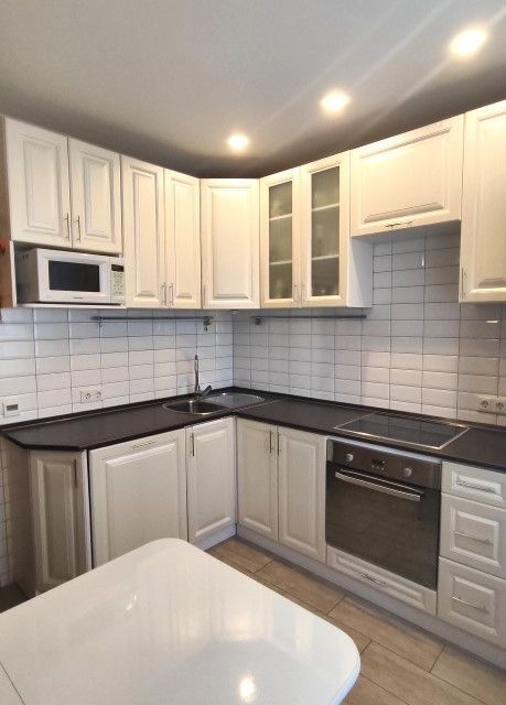 Продаётся 3-комнатная квартира, 63.8 м²