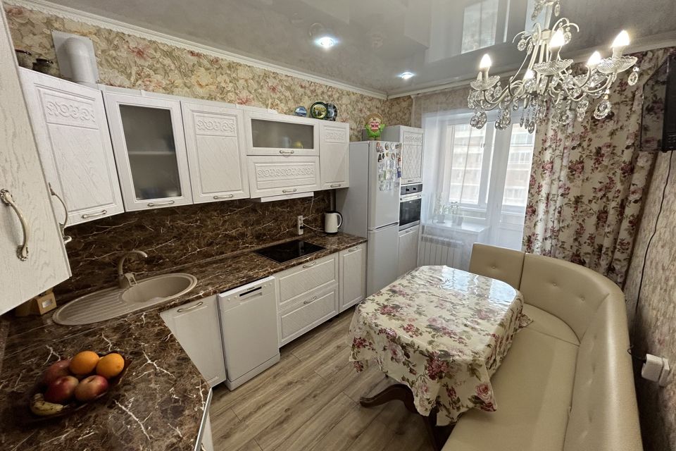 Продаётся 2-комнатная квартира, 66.2 м²