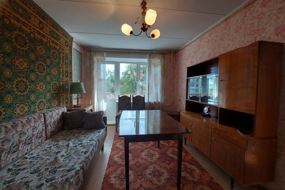 Продаётся 3-комнатная квартира, 48 м²