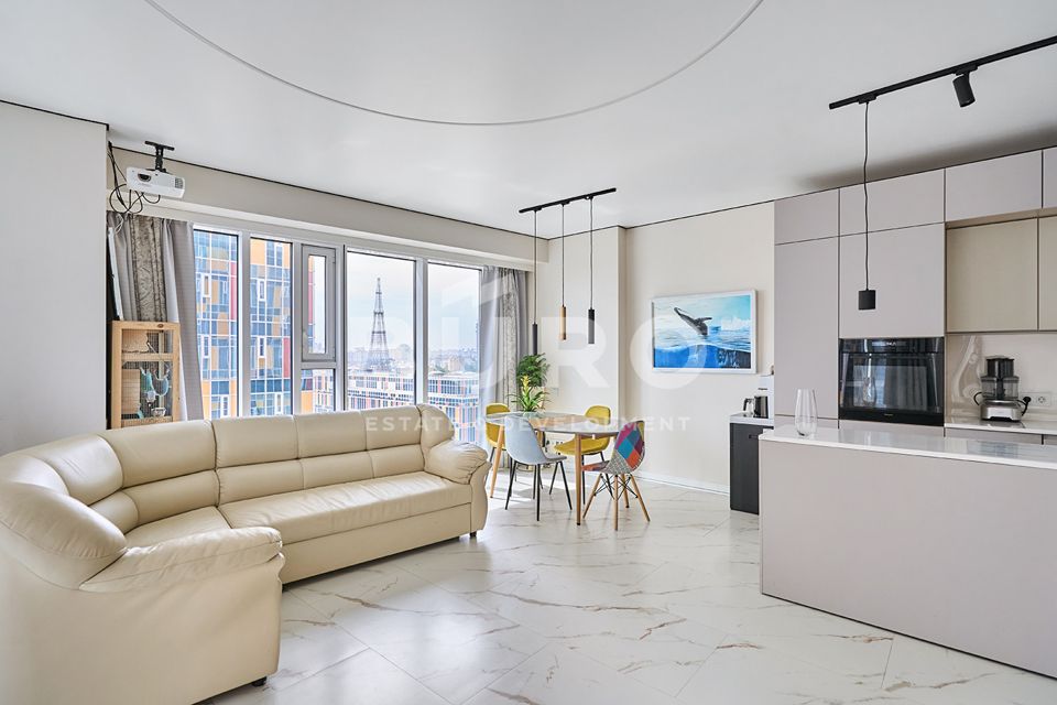 Продаётся 4-комнатная квартира, 110 м²