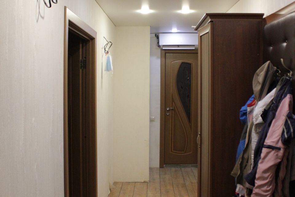 Продаётся 4-комнатная квартира, 76.3 м²