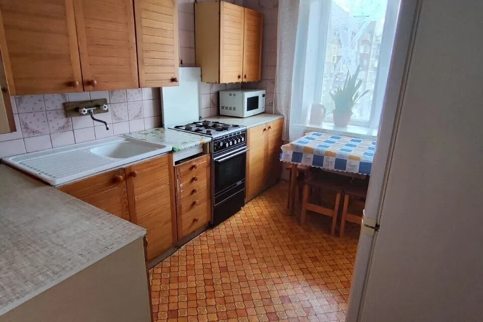 Продаётся 4-комнатная квартира, 80 м²