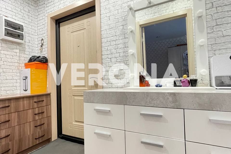 Продаётся 1-комнатная квартира, 32 м²