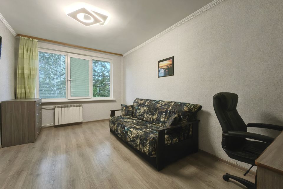 Продаётся 4-комнатная квартира, 74.6 м²