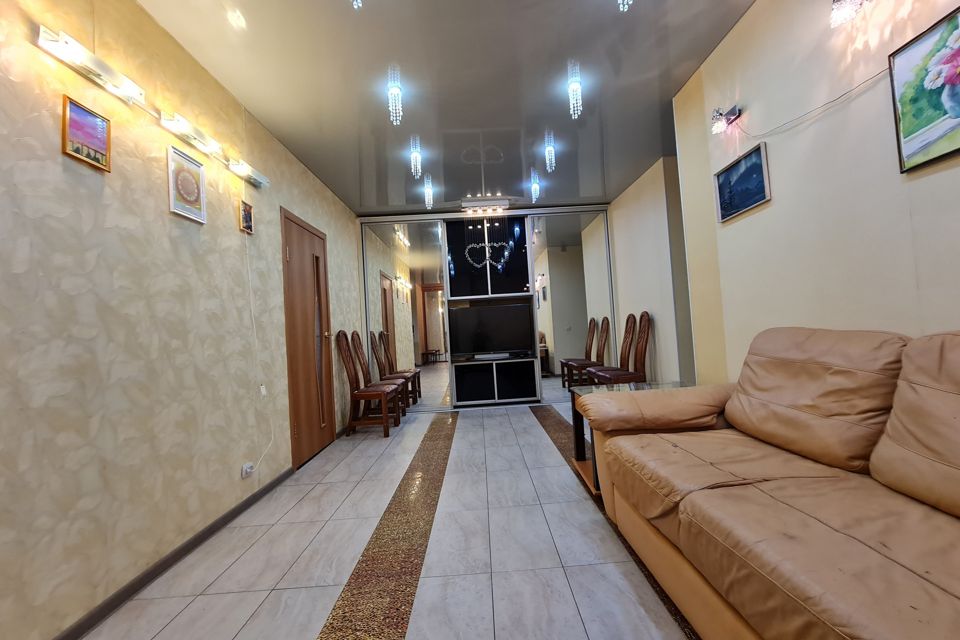 Продаётся 3-комнатная квартира, 82.4 м²