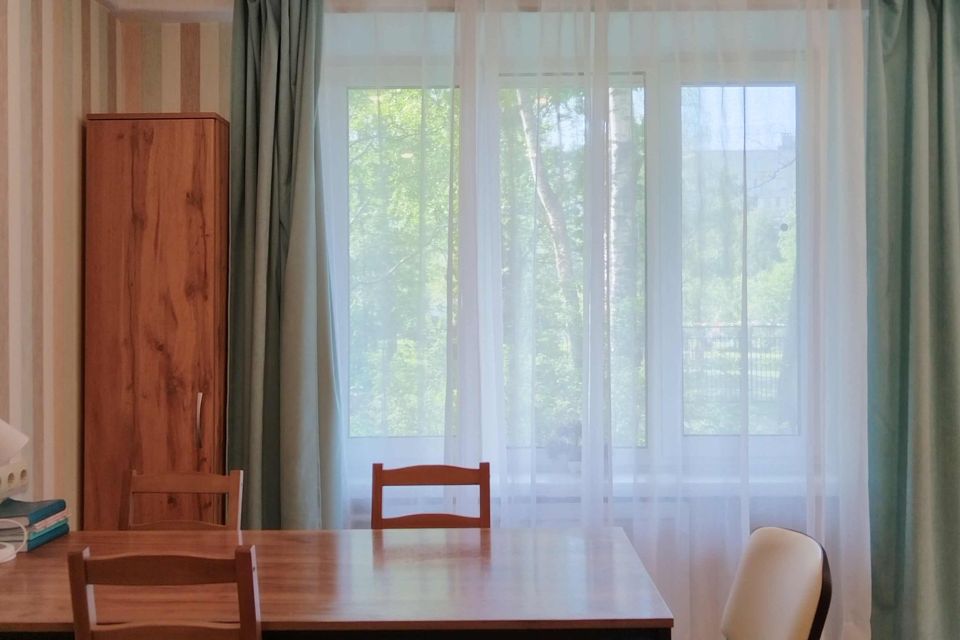 Продаётся 3-комнатная квартира, 58.2 м²