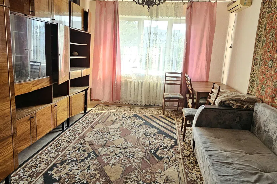 Продаётся 3-комнатная квартира, 72 м²
