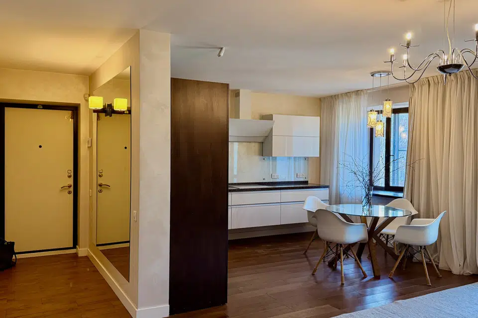 Продаётся 4-комнатная квартира, 120 м²