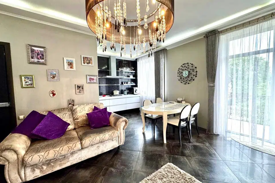 Продаётся 3-комнатная квартира, 70 м²