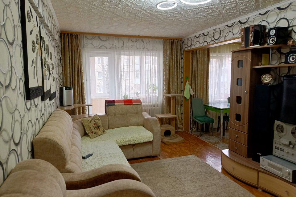 Продаётся 3-комнатная квартира, 59.6 м²