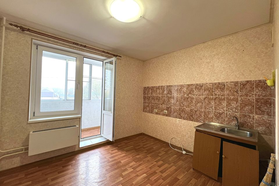 Продаётся 1-комнатная квартира, 42 м²