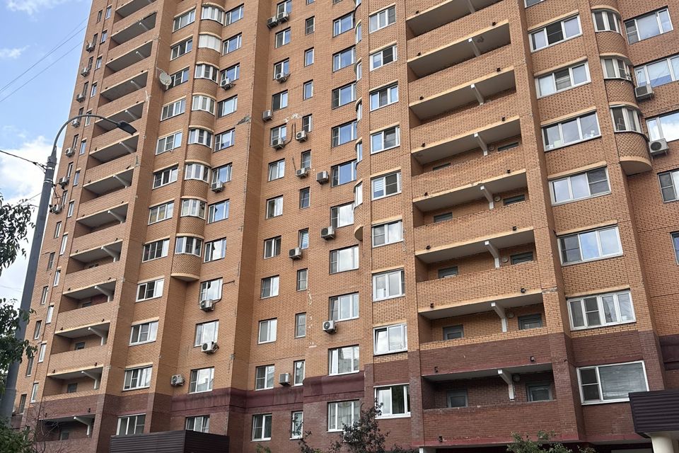 Продаётся 2-комнатная квартира, 66.5 м²