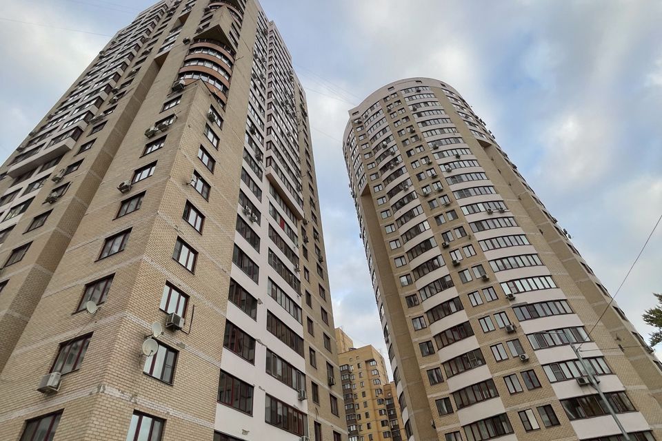 Продаётся 3-комнатная квартира, 96.8 м²