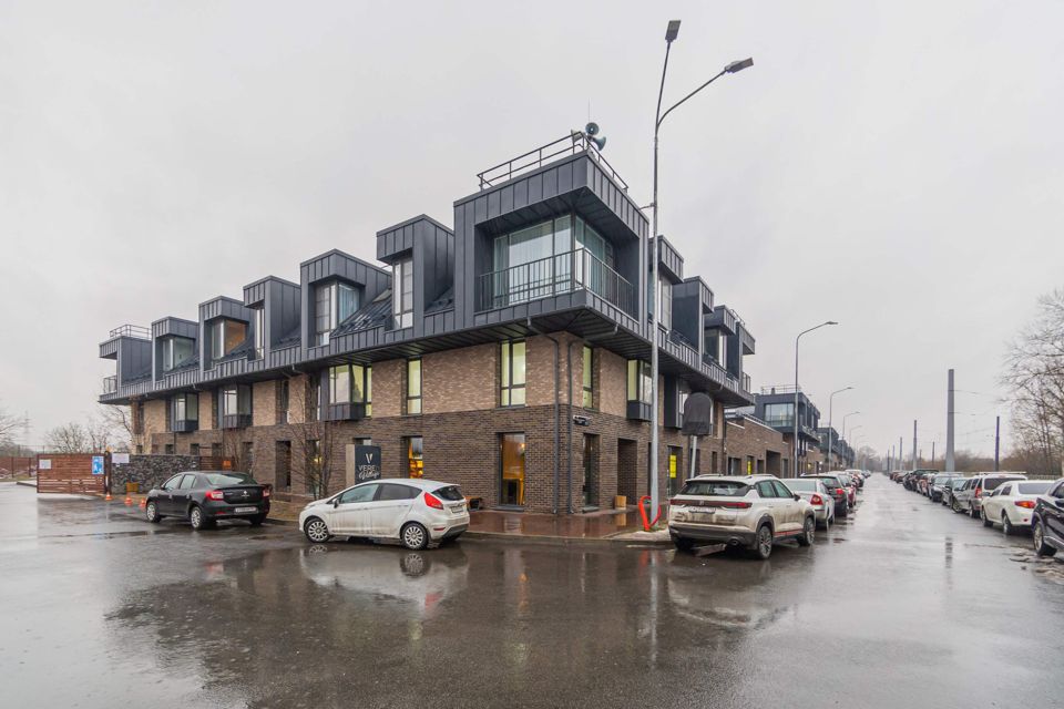 Продаётся 1-комнатная квартира, 43.9 м²