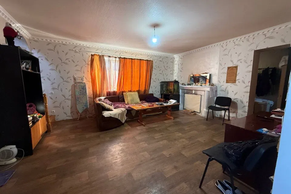 Продаётся 3-этажный дом, 180 м²