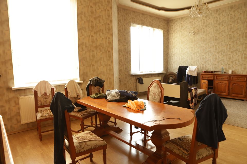 Продаётся 2-этажный дом, 600 м²