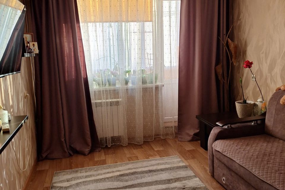 Продаётся 2-комнатная квартира, 43.8 м²