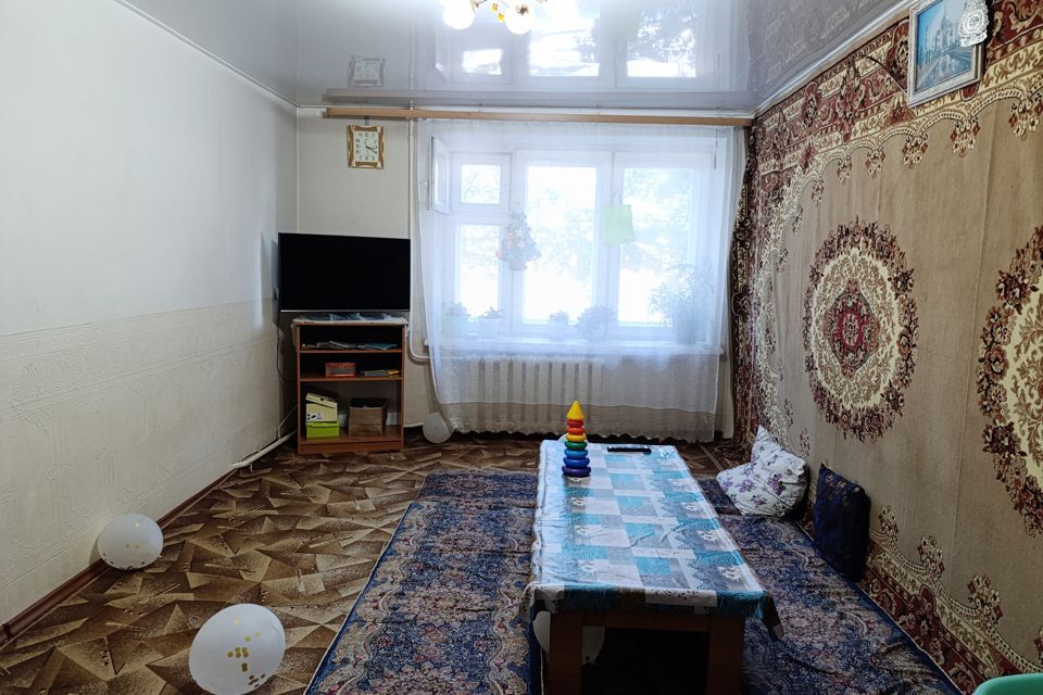 Продаётся 4-комнатная квартира, 82.7 м²
