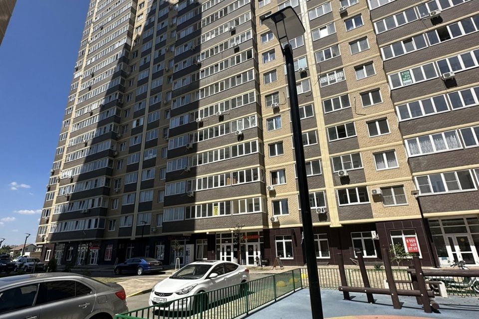 Продаётся 2-комнатная квартира, 65 м²