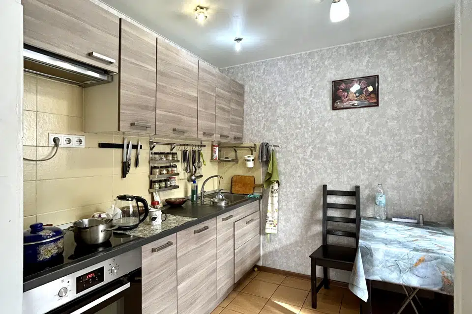 Продаётся 3-комнатная квартира, 60.6 м²