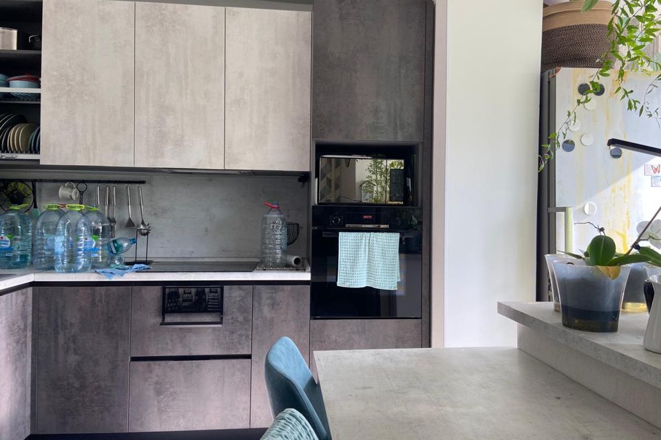 Продаётся 2-комнатная квартира, 63.7 м²