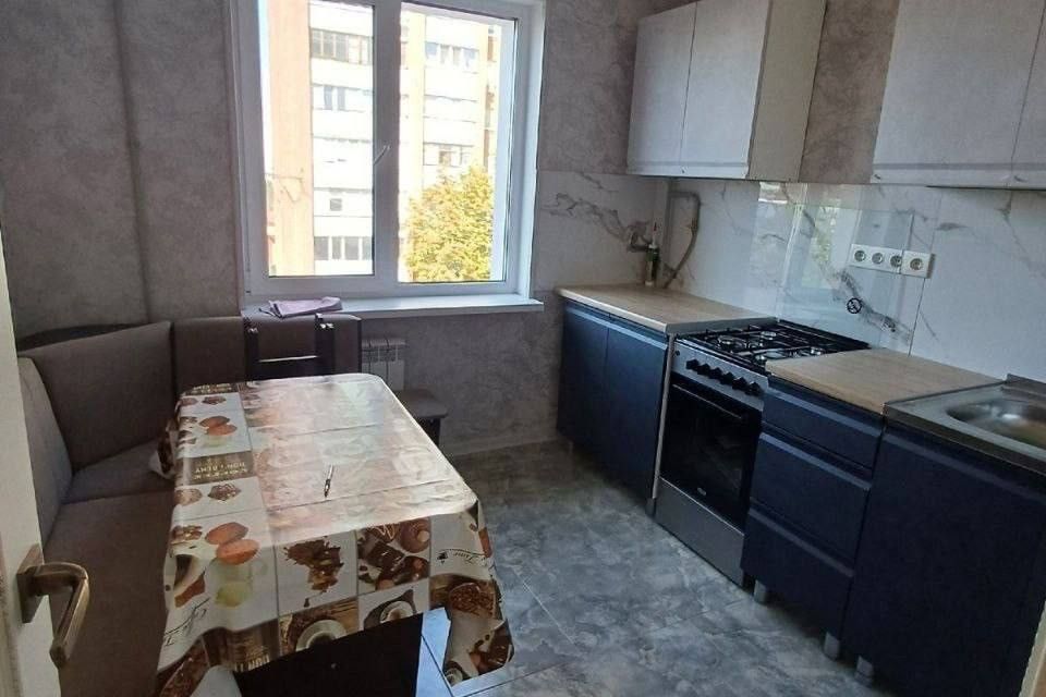 Сдаётся 2-комнатная квартира, 55 м²